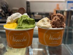 -VENCHI 闻绮(上海佛罗伦萨小镇店)
