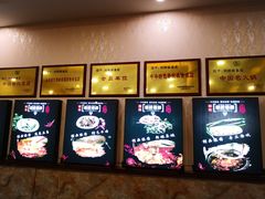 -刘胖娃鱼庄·特色肥肠鱼(杨家坪店)