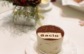 Bacio Tiramisu
