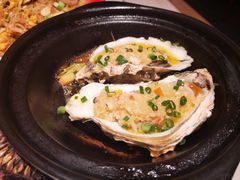蒜蓉焗生蚝-恭喜上堓砂锅焗·海鲜大排档(闵行龙湖店)