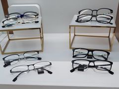 -J-Optical佳视明眼镜·蔡司视觉(青岛金茂览秀城店)
