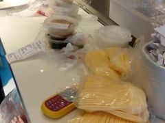 -圣河湾虾饺美食(站前店)