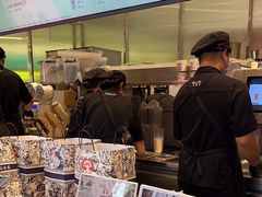 -霸王茶姬(上海静安大悦城店)