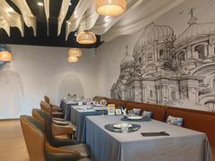 -圣彼得堡观江俄餐厅(中央大街黑金冠店)