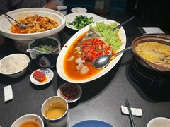 -凤凰湘语·平价海鲜餐厅(浦东旗舰店)