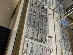 -精益眼镜(广埠屯店)