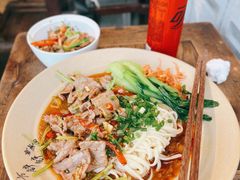 -方铲铲·成都板凳面(滨江银泰店)