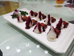 -鑫淼餐饮娱乐中心(江东街店)