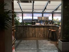 -HIGH FIVE哈福手工汉堡(桂林路店)