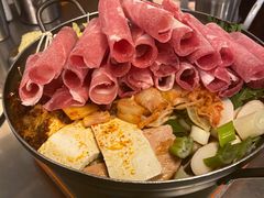 部队锅-MI WU FACTORY米屋美食工厂餐厅(绿地店)
