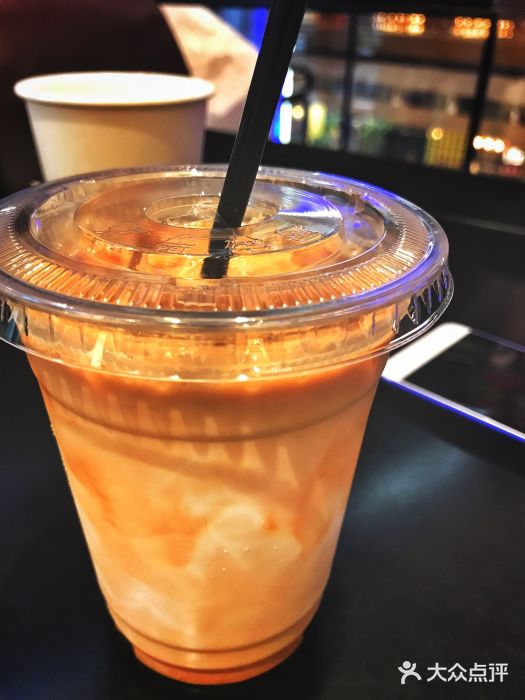 seesaw coffee(环贸iapm店)浓郁冰拿铁图片