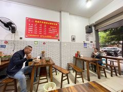 大堂-智强牛肉面