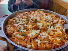 -亲昵春川鸡排(韩国美食街店)