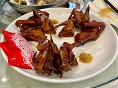 脆皮乳鸽-松涛居·三墩烧鹅石岐乳鸽(西区店)