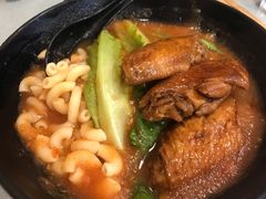 番茄浓汤鸡翅猪扒通粉-华嫂冰室(尖沙咀店)
