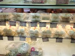 -白玉兰食品甜凤店(合生汇店)
