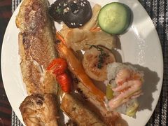 -广州万富希尔顿酒店·感趣自助餐厅·金秋蟹宴生蚝海鲜刺身烧烤
