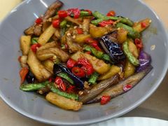 -老三样·旧食新味(绿地店)