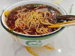 -伊穆祥牛肉面总店·清真