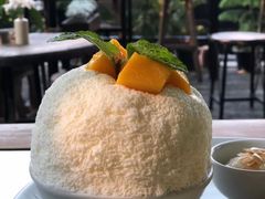 芒果雪冰-Cheevit Cheeva(Sirimangkalajarn)