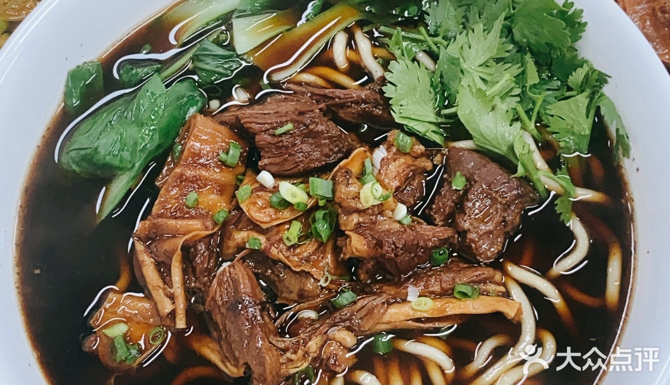 无意发现了这家沿街小店，味道超出预期！牛肉面