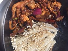 -胡须佬鸡煲四季火锅店(石厦西村直营店)