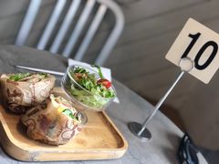 芒果鸡肉甜辣三明治-Nectar One Cafe(勇烈路n1店)