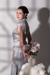 -LOVE SHINE婚纱·红鼎庄龙凤褂·妈妈装定制