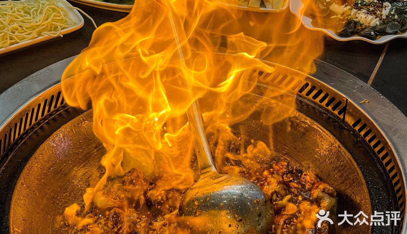 冬日到，吃柴火灶，首选这家的秘制味道😋