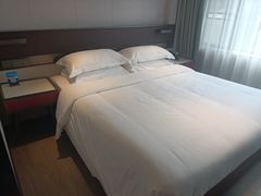 -府上酒店(广州火车站越秀公园地铁站店)