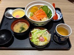 三文鱼刺身饭定食-小山日本料理(兴业太古汇店)