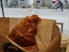 -星巴克臻选(上海淮海百盛购物中心店)