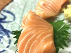 三文鱼刺身-黑门食堂