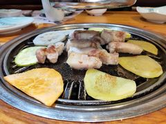 -唯成•韩国炭火烤肉 유성고기