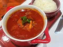 罐焖牛肉配米饭-哈拉硕俄式西餐