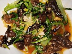 -关东小磨东北菜(上海长风大悦城店)