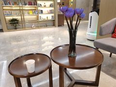 -杭州西湖湖滨银泰亚朵酒店