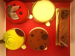 -Salon de The de Joel Robuchon(外滩18号店)
