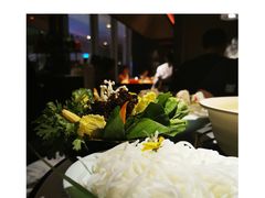 -领鲜天下·焗海鲜·花胶鸡(天目里店)