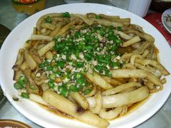 -独一佳老胡湘菜馆(矿山路店)