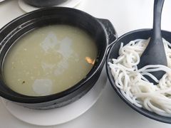 原汤过桥米线-九久大过桥米线(太古里店)