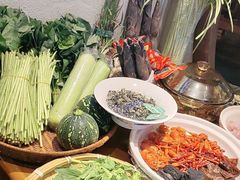 -鸽舞笙平金牌烧鸽子·融合菜(鲁谷店)