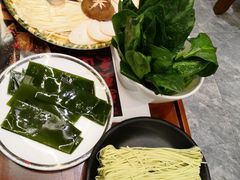 -沸炉重庆老火锅(军事博物馆店)