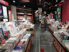 -西西弗书店&矢量咖啡(凯德晶萃广场店)