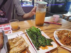 -八条友鲜货烧烤·脆皮烤鱼(石岩旗舰店)
