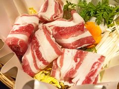 -枝魯枝魯自助料理