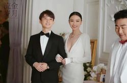 -Renee芮亦婚纱(原丽莎)