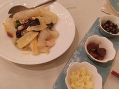 -梅龙镇酒家(南京西路总店)