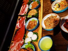 -明洞阿姨·韩式酱蟹烤肉·创意料理(三元桥店)