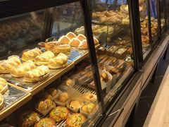 面包甜点陈列柜-巴黎贝甜(银城东苑店)